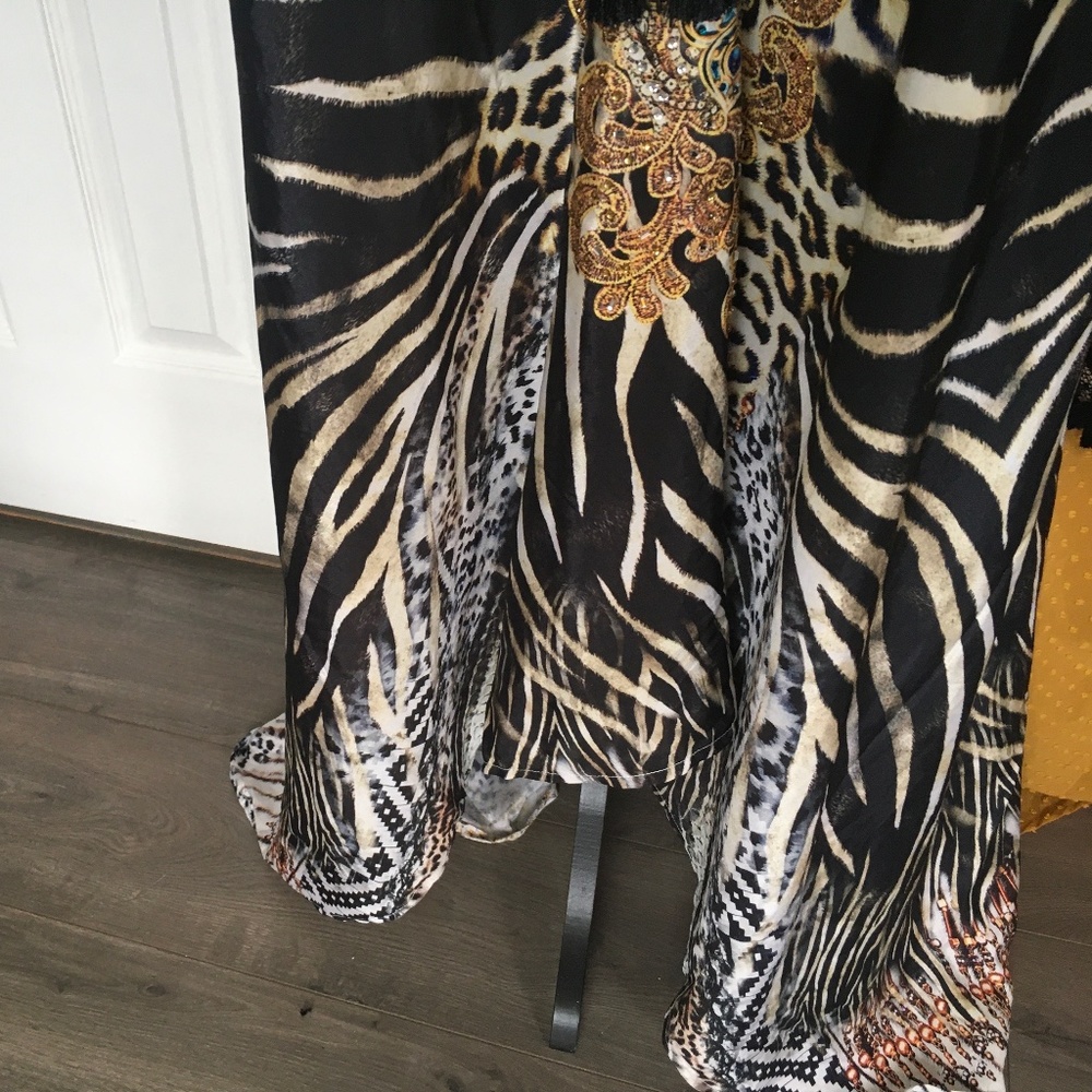 Cover Up - Picture 7 of 9